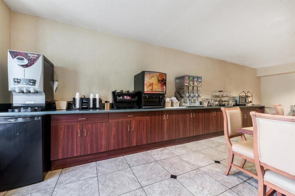 Microtel Inn & Suites By Wyndham Philadelphia Airport Ngoại thất bức ảnh