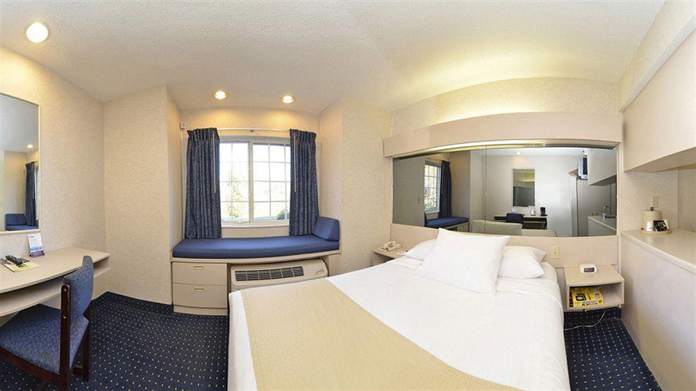 Microtel Inn & Suites By Wyndham Philadelphia Airport Ngoại thất bức ảnh